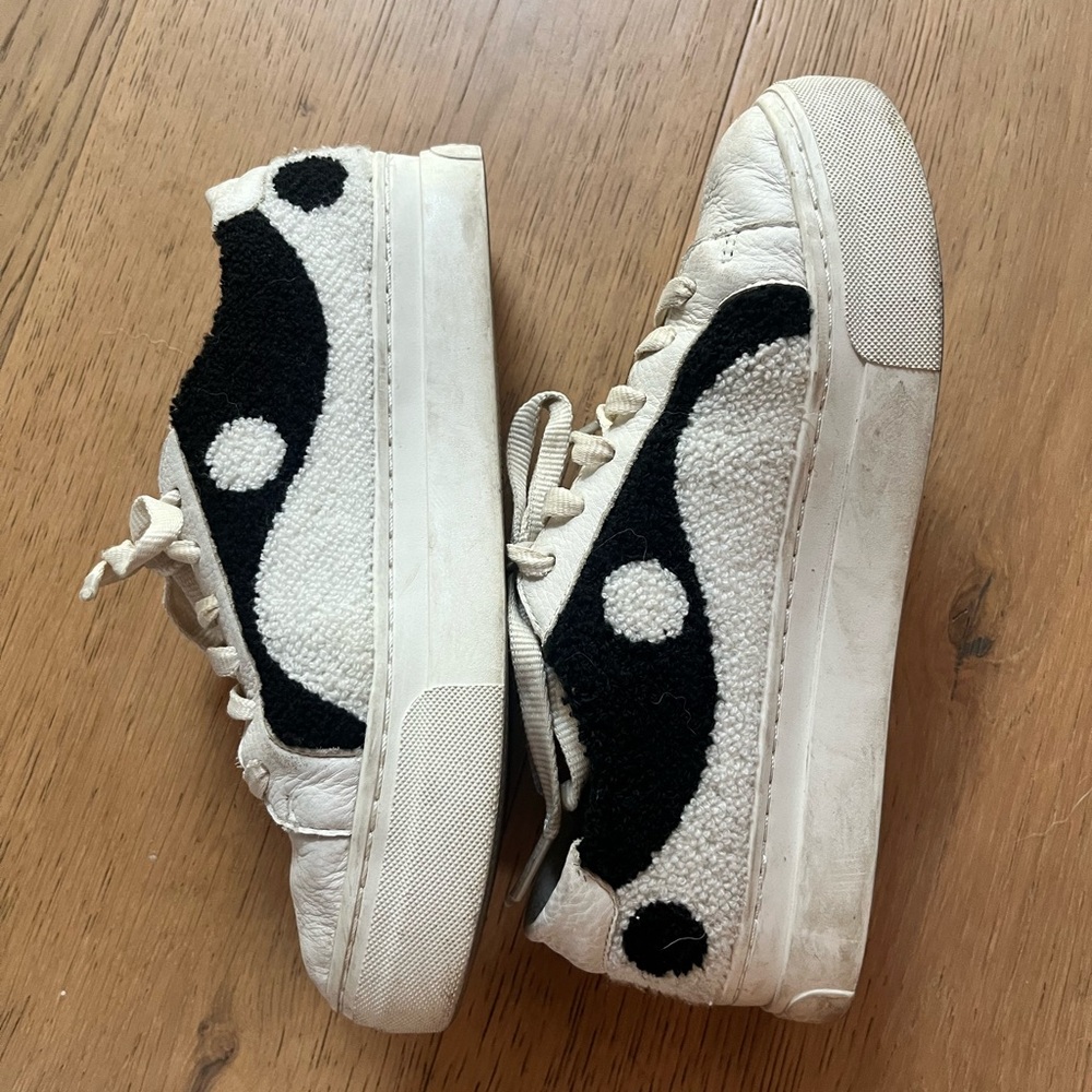 Soludos Yin Yang Sneakers